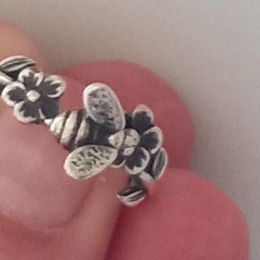Rare Retited James Avery Bumblebee Ring